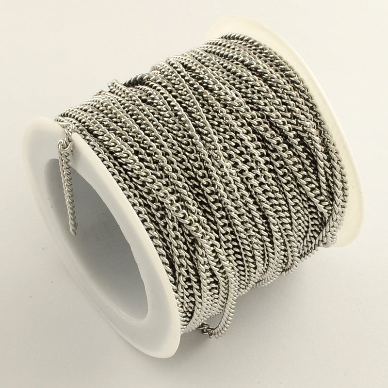 Stainless Steel Curb Chain 2.4 x 1.9 x 0.5 mm - 1 Metre