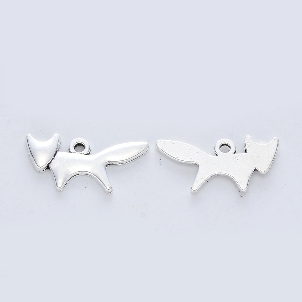 Silver Fox Charms 10x20x1mm Nickel Free - Pack of 50